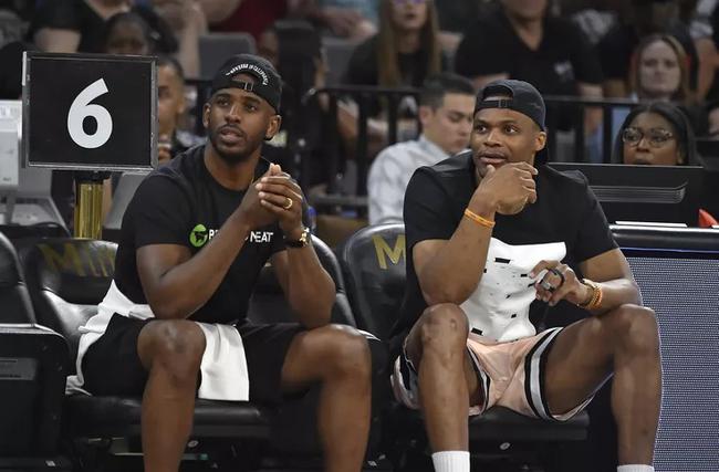 天妒英才，国米旧将范赫斯登转投西协甲后生涯第三度遭遇ACL受伤（再遭重创！前国米中卫范赫斯登转投西协甲后生涯第3次前十字韧带重伤）