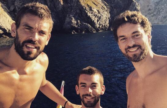 东体：申花将在明年元旦后集结，然后前往国外进行20天的冬训（东体：申花元旦后重启集结，赴海外展开为期20天的冬训）