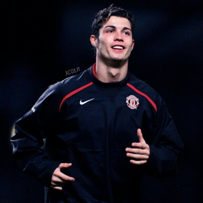 科莫vs卡利亚里：莫拉塔、尼科-帕斯首发，米纳、塞巴斯蒂亚诺-埃斯波西托出战（科莫迎战卡利亚里：莫拉塔、尼科-帕斯先发，米纳与塞巴斯蒂亚诺-埃斯波西托亮相）