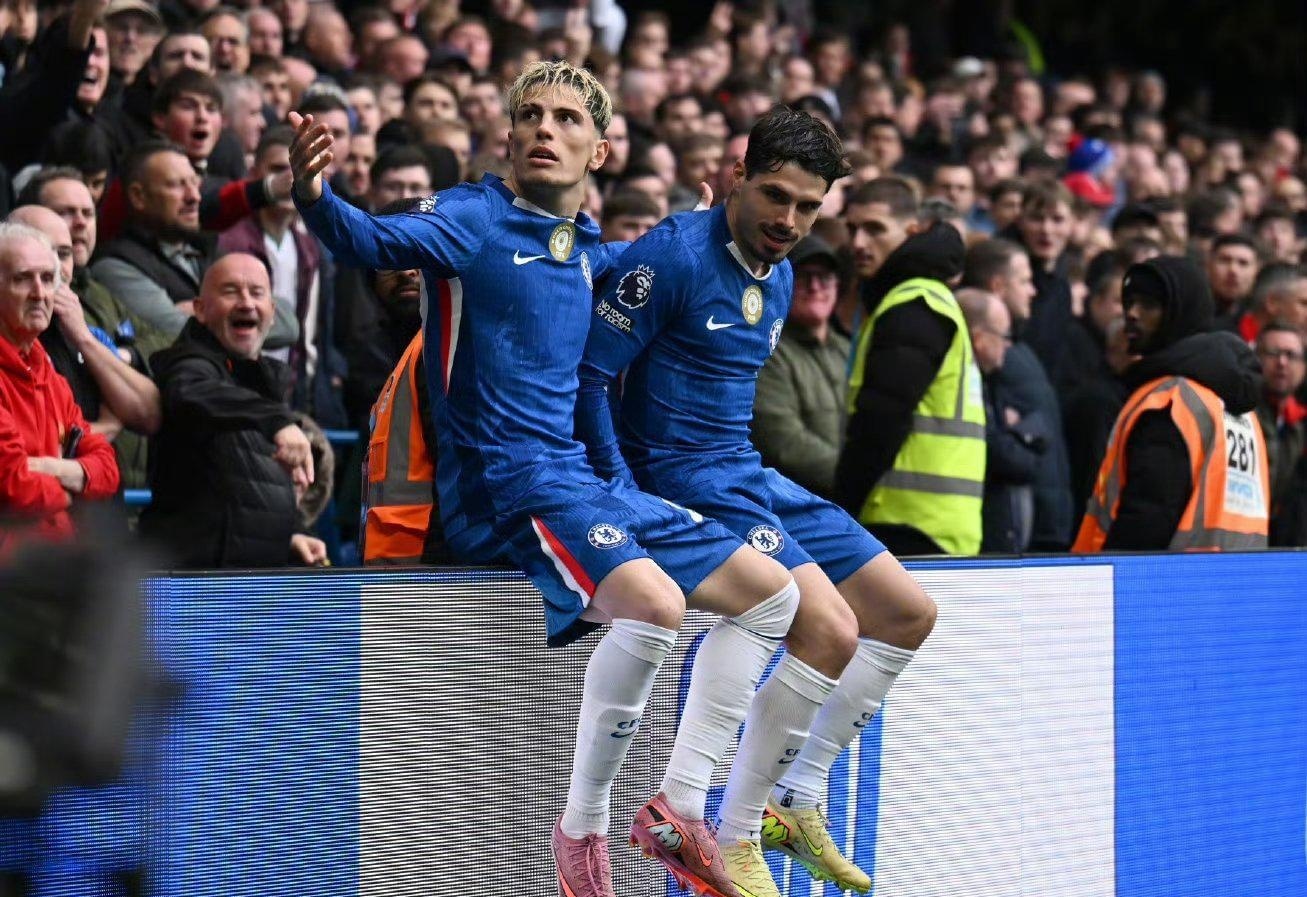 马卡：埃里克-加西亚续约年底前官宣，本赛季巴萨他出场最多（马卡：巴萨将于年底前官宣埃里克-加西亚续约，他本赛季出场次数最多）