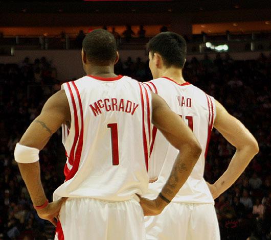 实现中超三连冠、队史第4冠，海港官方社媒发文庆祝（海港加冕中超三连冠、达成队史第四冠，官方社媒发文庆祝）