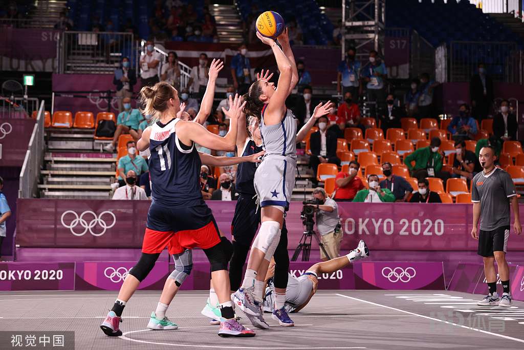 西甲半场：纳瓦罗、N.威廉姆斯建功，毕尔巴鄂2-0莱万特（西甲半场战报：纳瓦罗与N.威廉姆斯破门，毕尔巴鄂暂2-0领先莱万特）