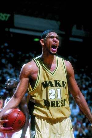 进球助攻双榜首，帕斯12轮造9球意甲球员直接参与进球数第一（帕斯12轮9次参与破门，进球+助攻双榜领跑，居意甲第一）