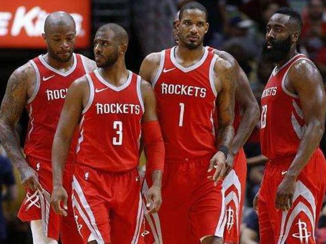 邮报：热刺冬窗将关注DV9，也可能引进世界级门将提升实力（邮报：热刺冬窗瞄准DV9，或引入世界级门将增强战力）