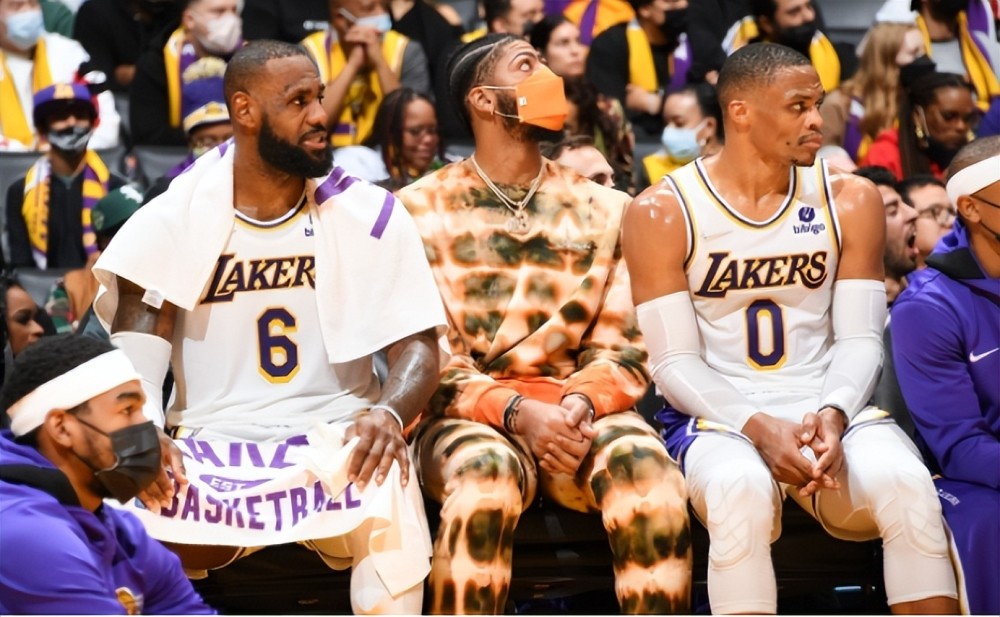 同班同学，2022赛季从中冠冲乙的四支球队已有三支冲超（2022届中冠升乙四队中，已有三队跻身中超）