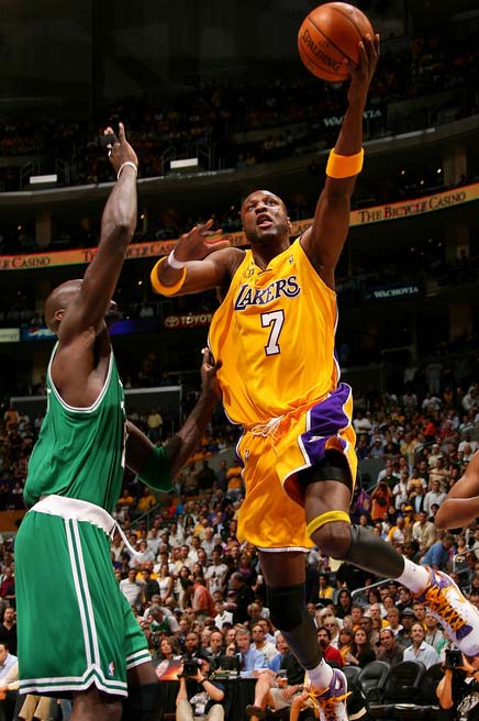 戈麦斯：儿子喜欢皮尔洛，我说光脚法好没用也要学习加图索（戈麦斯：儿子迷皮尔洛，我告诉他光有脚法不够，还得向加图索学习）