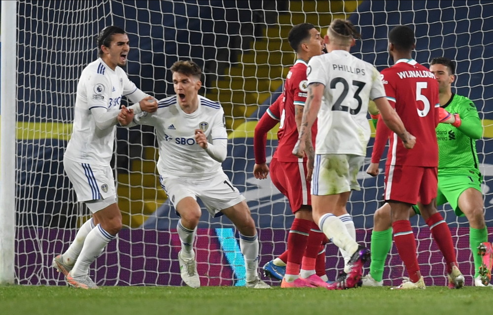 金州勇士巴特勒砍下24分10助攻，鹈鹕锡安25分，双方激烈对决。（勇士巴特勒24分10助攻，鹈鹕锡安25分，激战正酣）