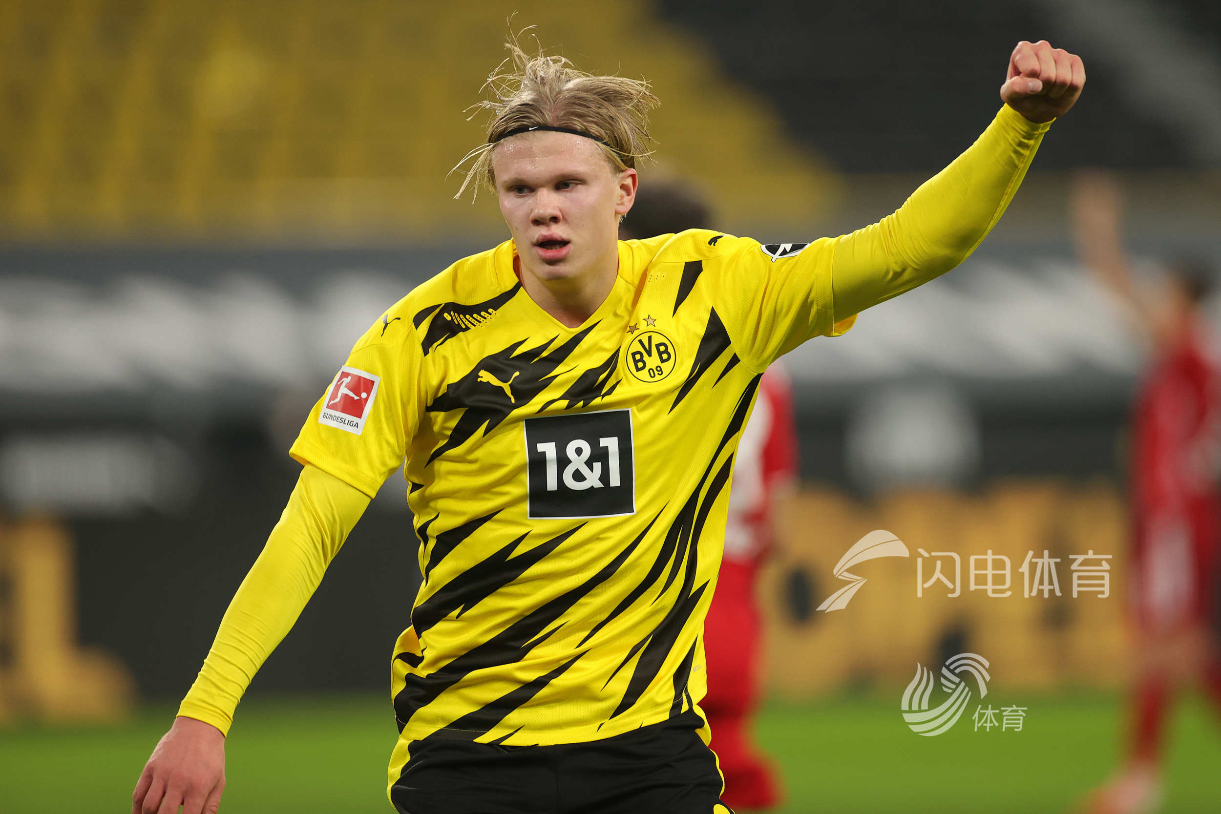 逆天，挪威甲门将点球大战一脚将摆好的球踢走以干扰对方（离谱！挪威甲门将在点球大战故意把已摆好的球踢走干扰对手）