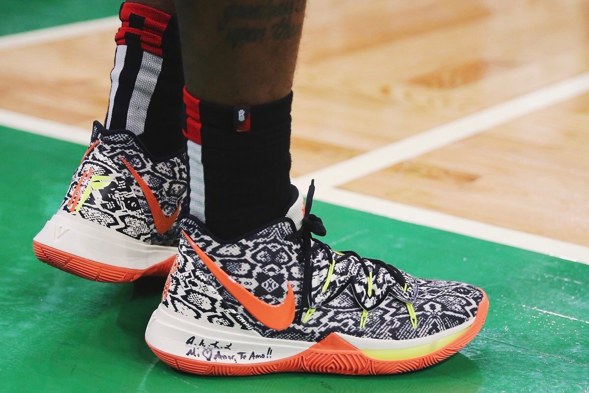 瓜迪奥拉说梅西是历史第一人！还说自己跟梅西学到东西！（瓜迪奥拉：梅西是史上最佳，我也从他身上学到了很多）