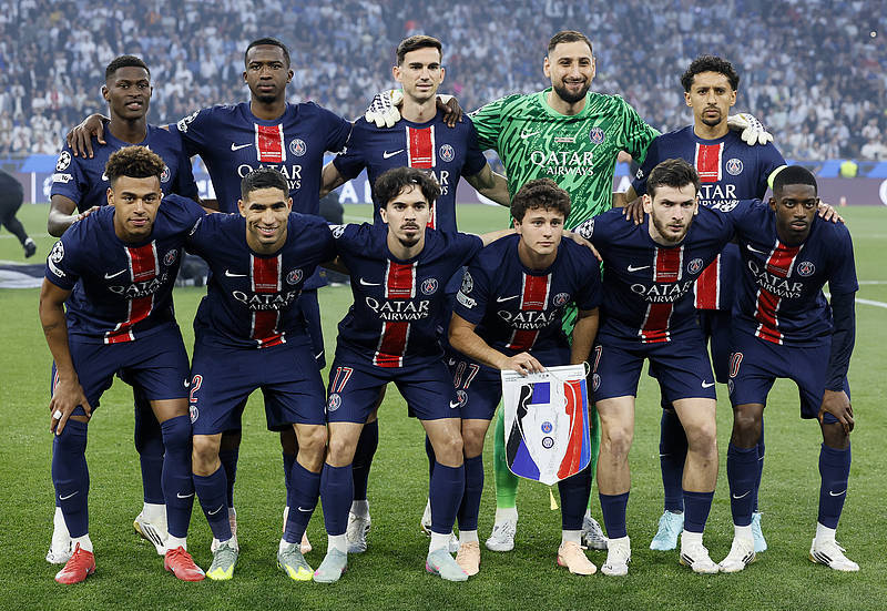 篮球篮网锁定前八席位，季后赛形势明朗（篮网稳居前八，季后赛格局渐清晰）