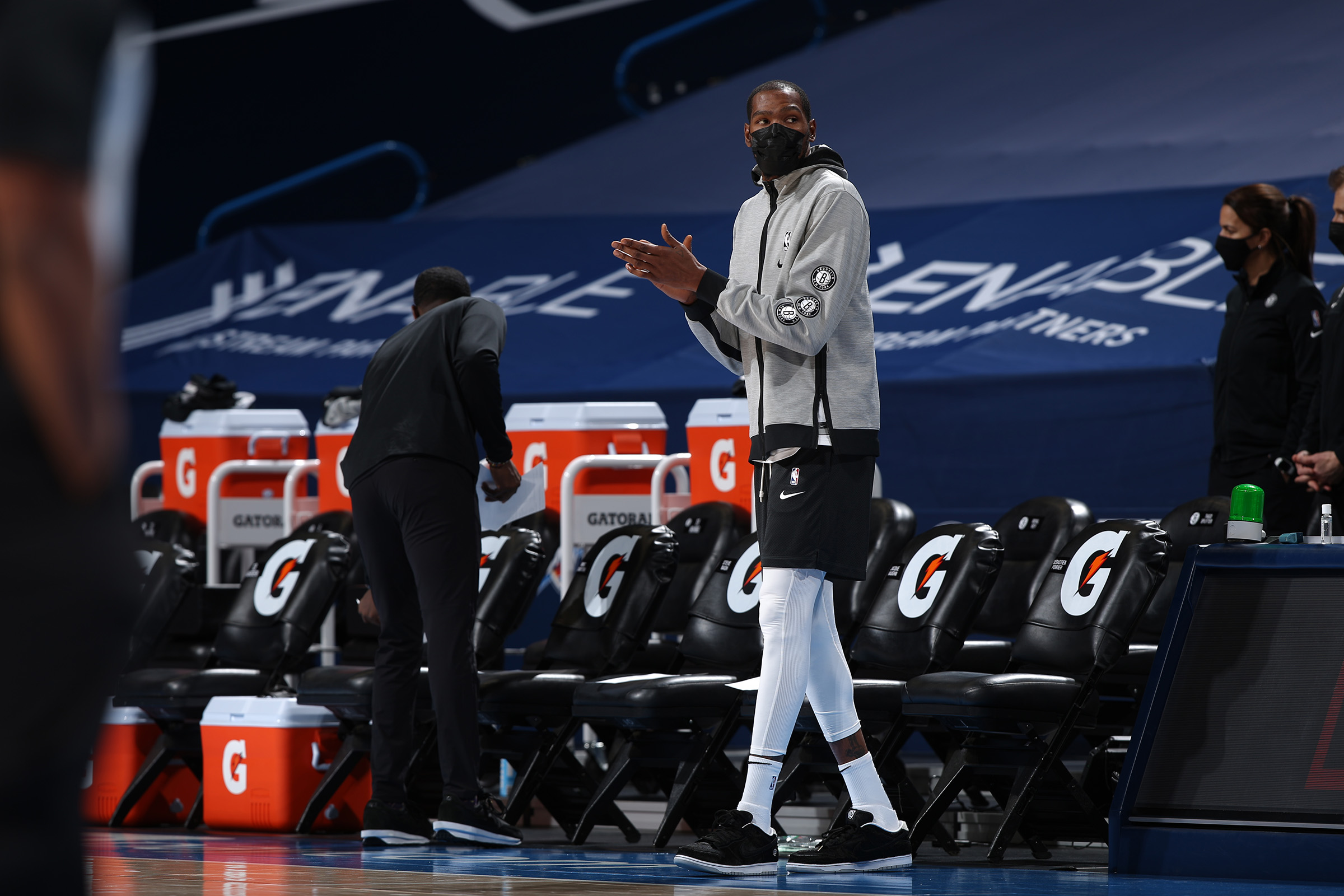 G联赛半场：杨瀚森15分4板2助1断，快船65-64混音（G联赛半场：杨瀚森15分4板2助1断，快船65-64暂领先混音）